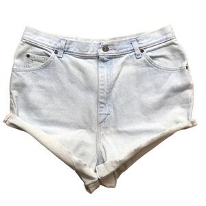 Vintage light wash cut off Lee shorts